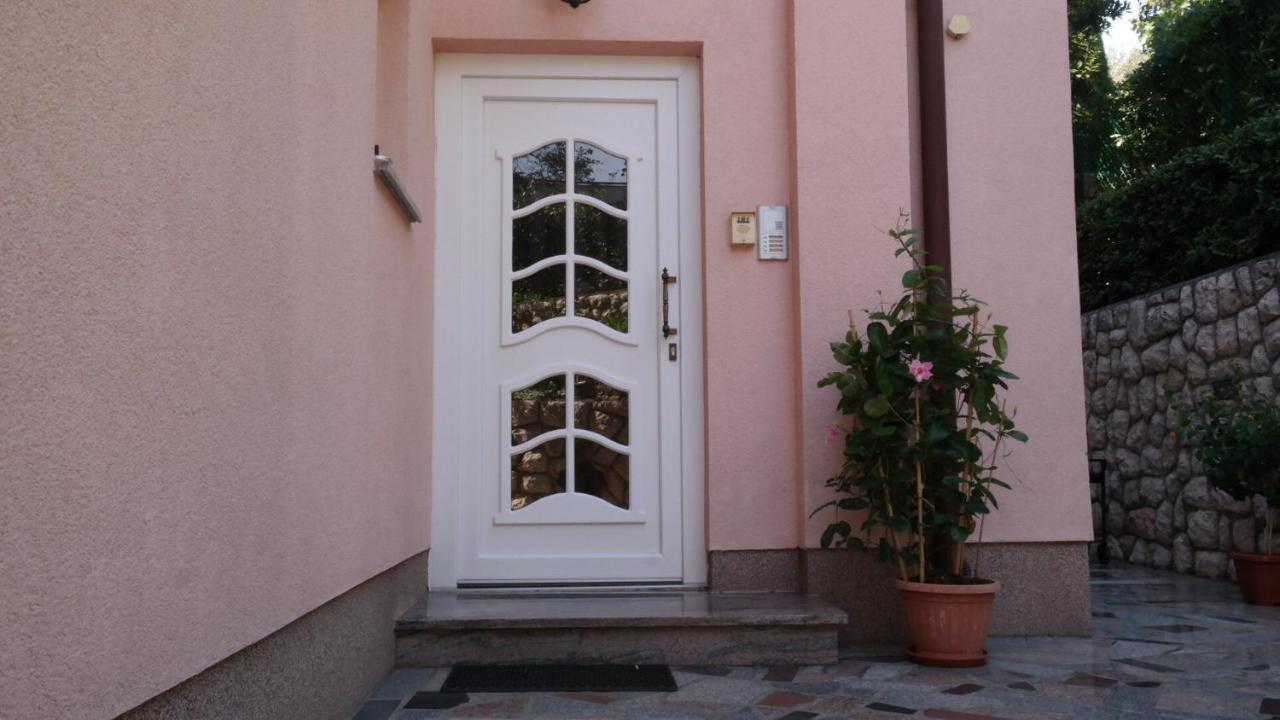 Apartmani Lili Novi Vinodolski Ngoại thất bức ảnh
