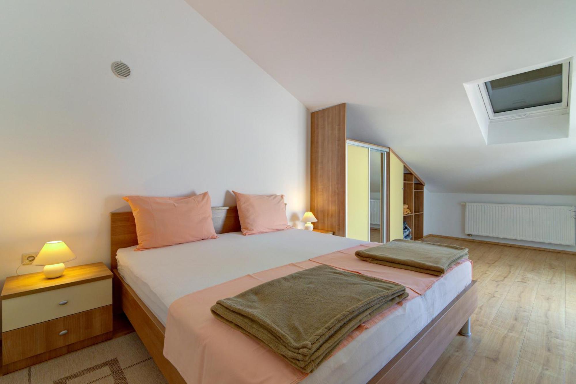 Apartmani Lili Novi Vinodolski Ngoại thất bức ảnh