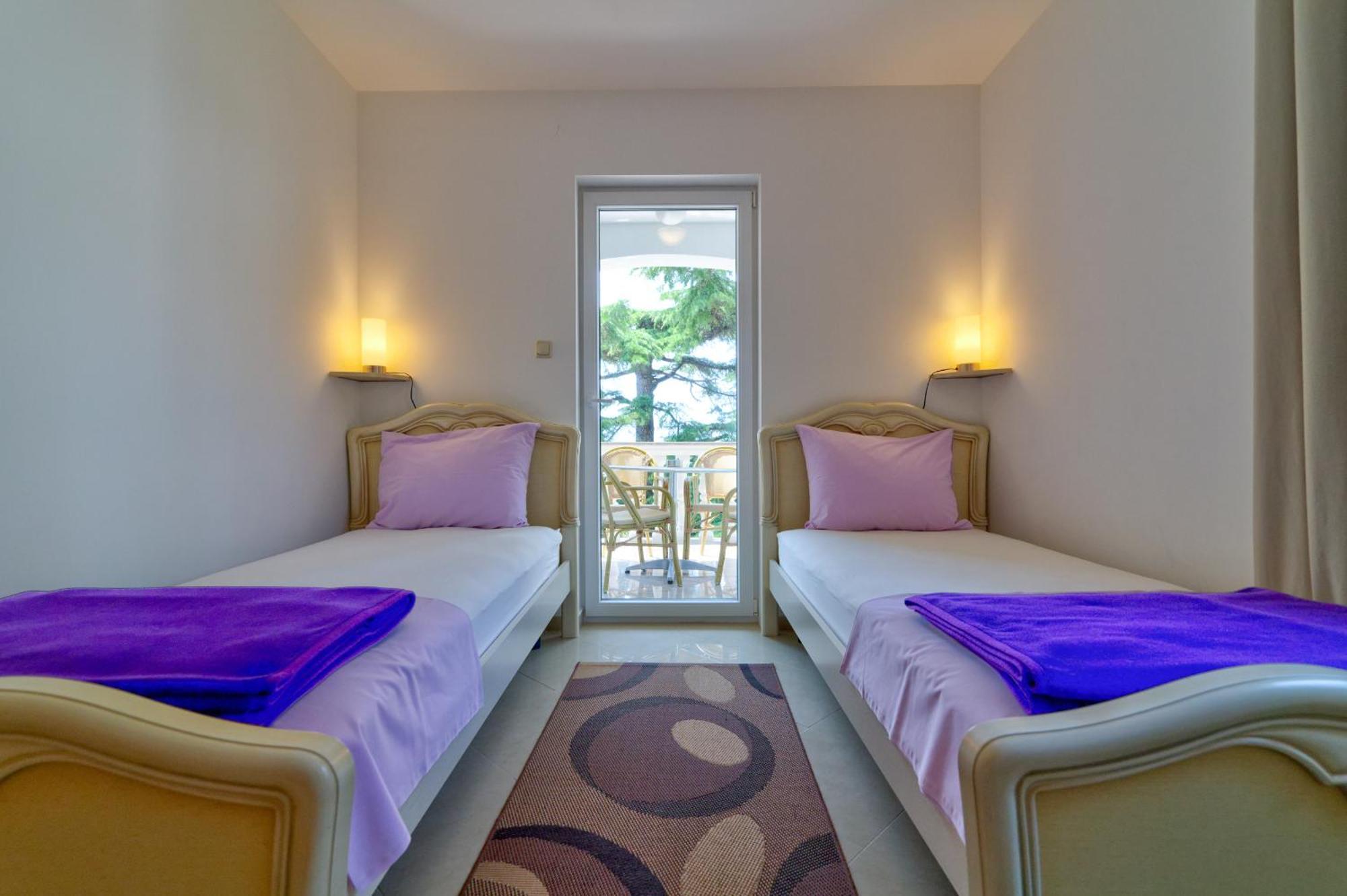 Apartmani Lili Novi Vinodolski Ngoại thất bức ảnh