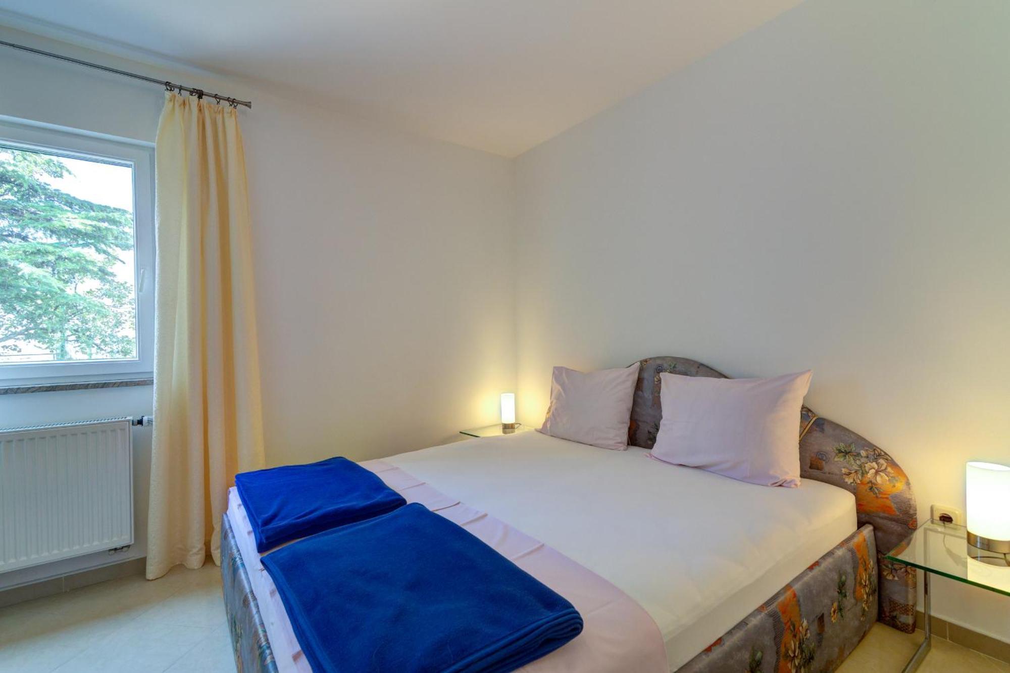 Apartmani Lili Novi Vinodolski Ngoại thất bức ảnh
