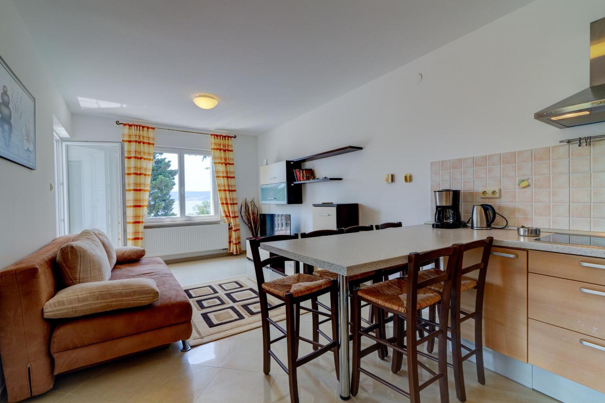 Apartmani Lili Novi Vinodolski Ngoại thất bức ảnh