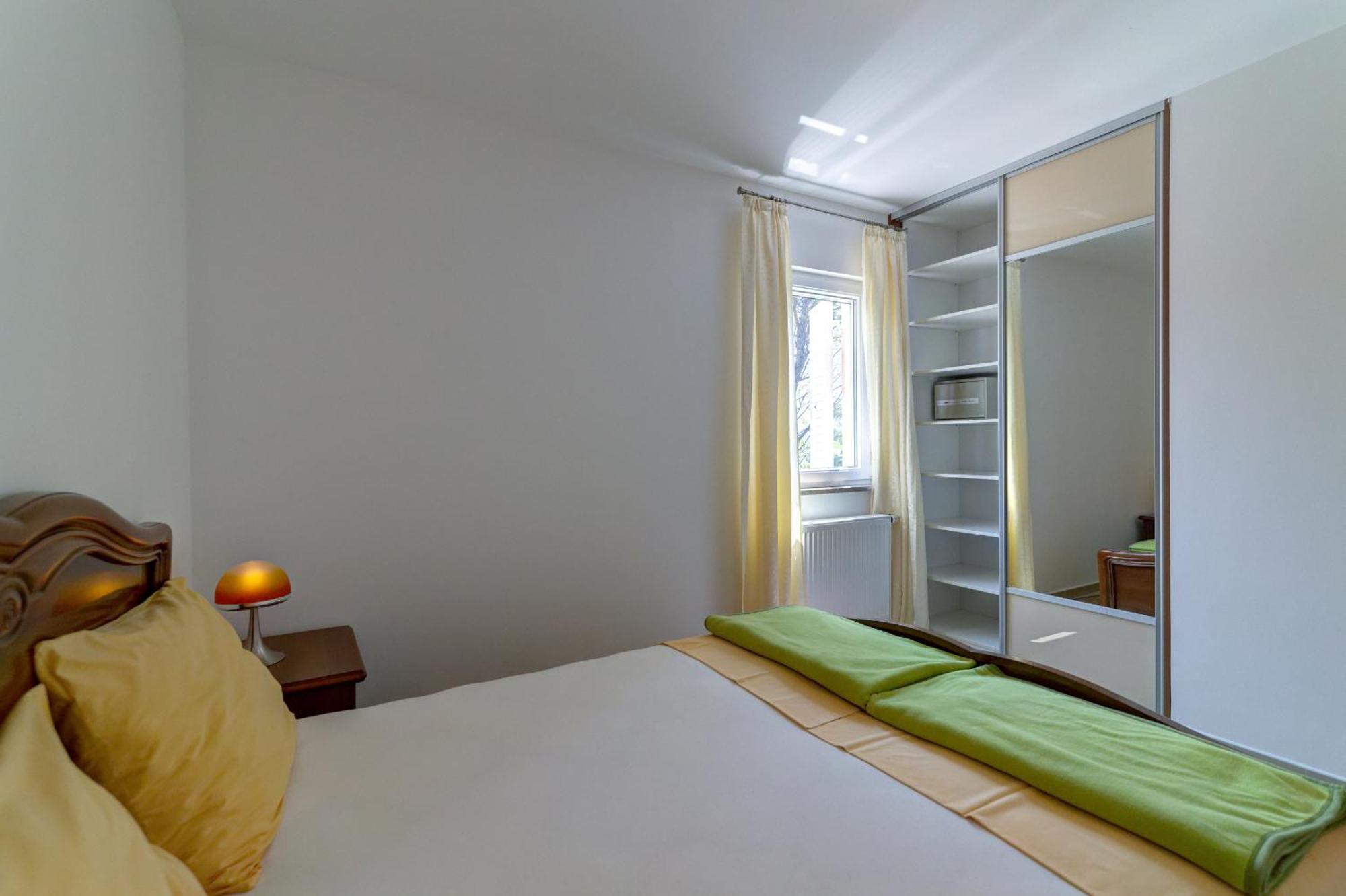 Apartmani Lili Novi Vinodolski Ngoại thất bức ảnh